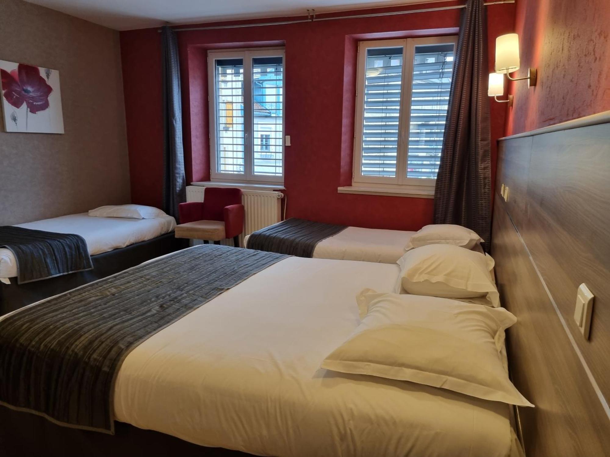 Hotel Saint-Pierre Pontarlier Exteriér fotografie